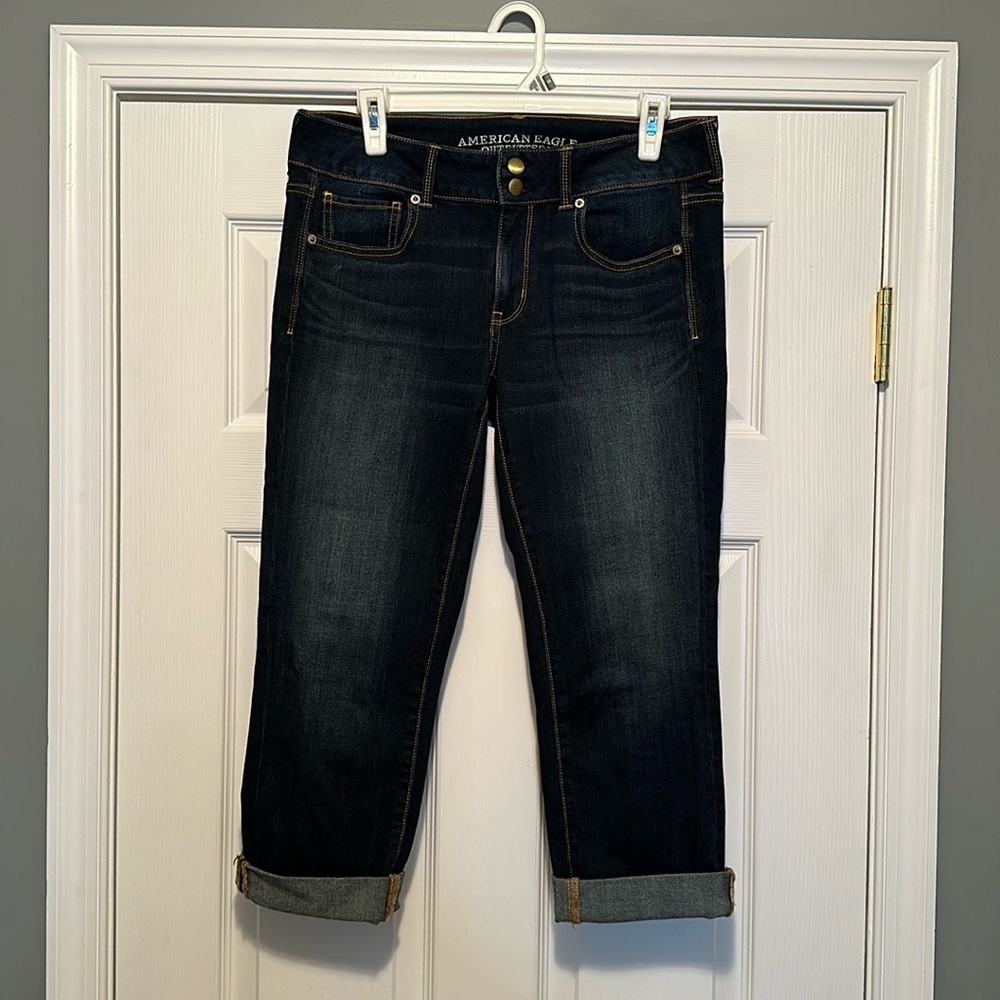 American Eagle Artistic Crop- Dark Wash, Size 10